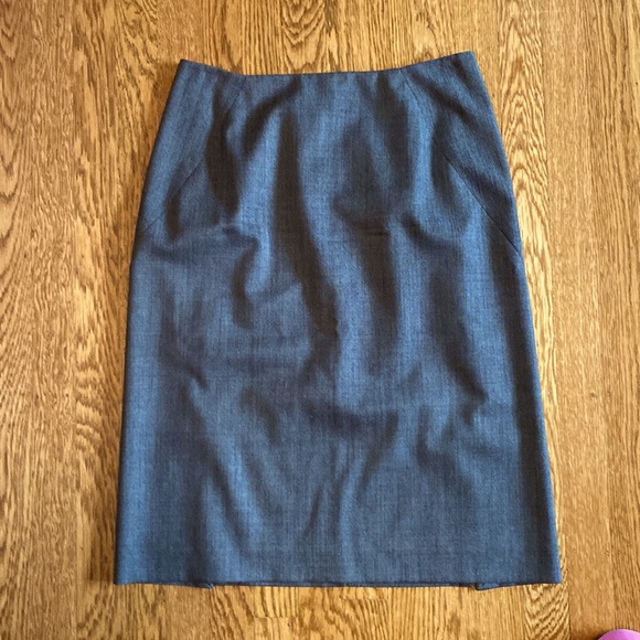 Dresses & Skirts - Theory Skirt